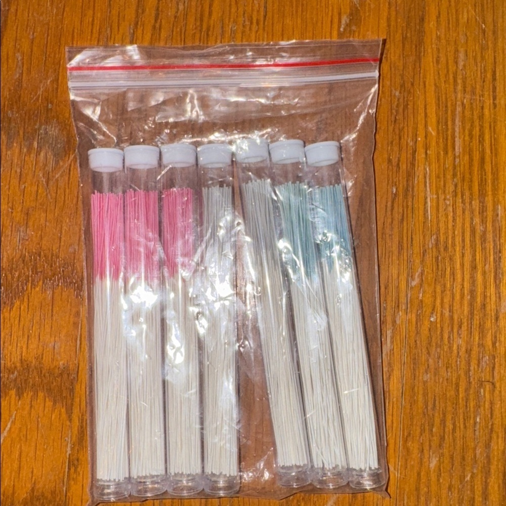 Earring piercings cleaner thread